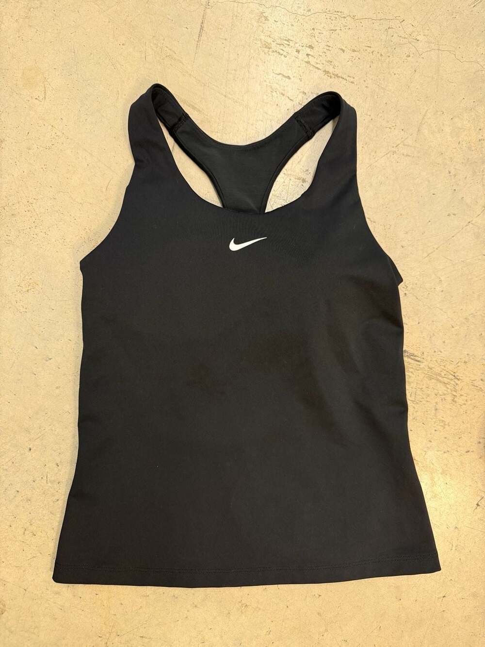 Nike Women's Dri-FIT Swoosh Medium-Support Padded Sports Bra Tank Top